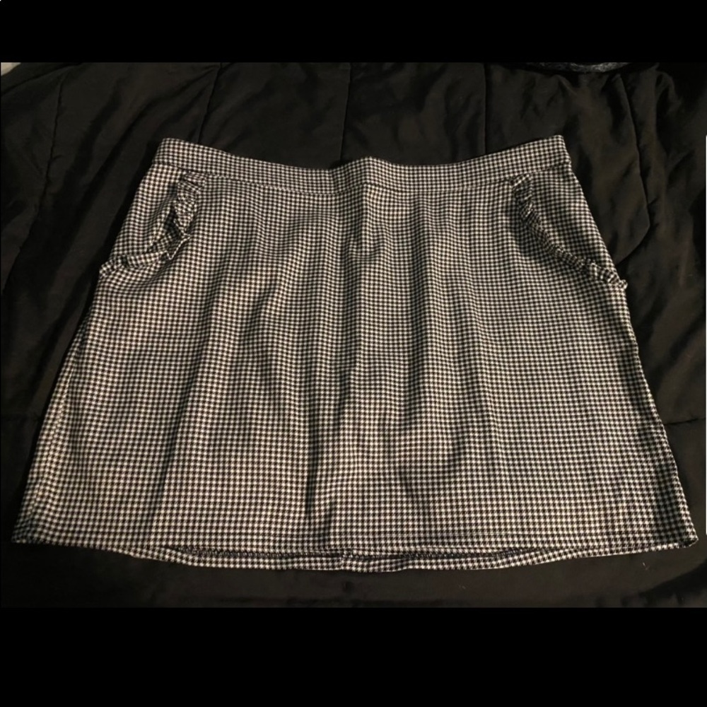 Fall houndstooth Skirt